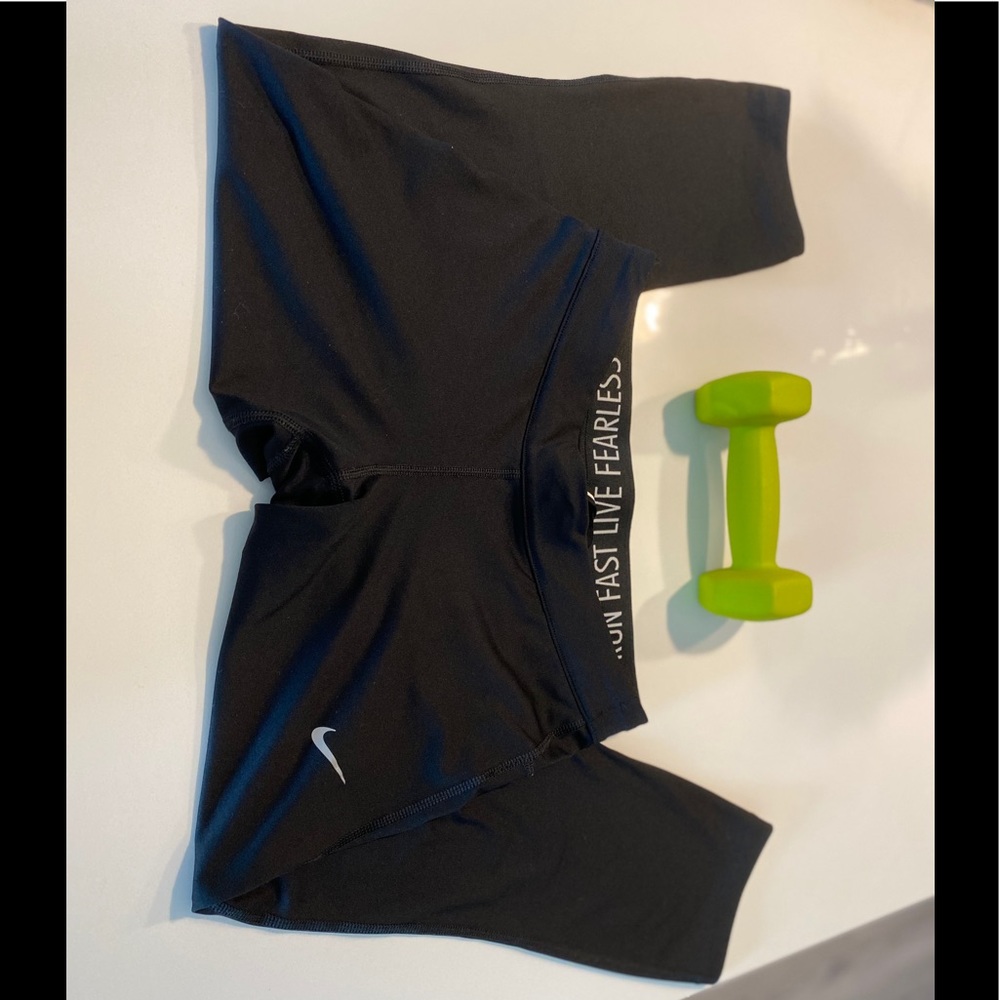 Nike Dri-fit cropped leggings